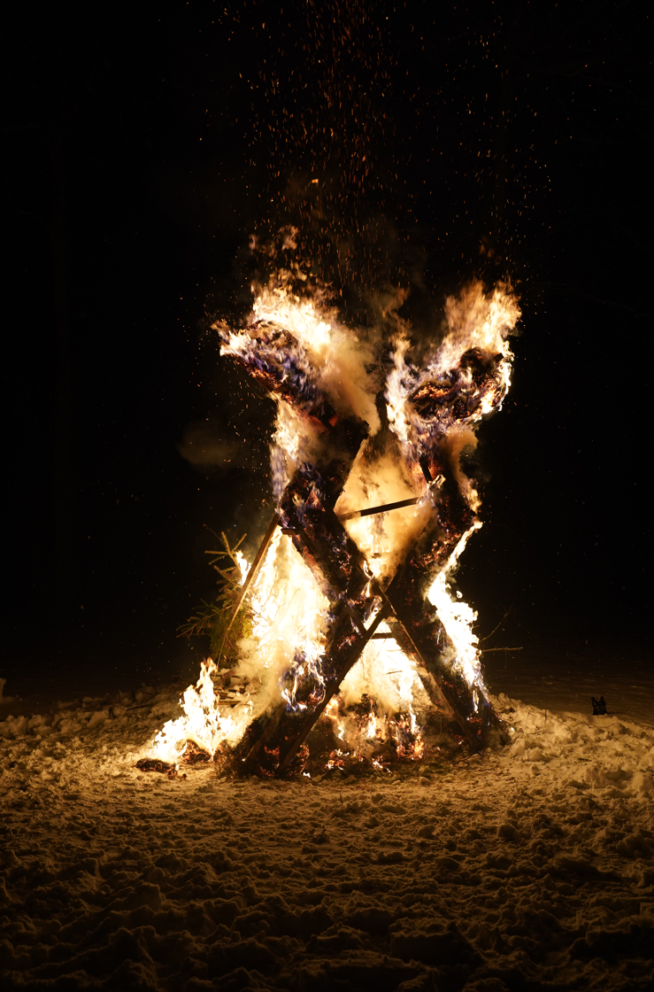 Päkapikumatk ja kuuskede põletamine