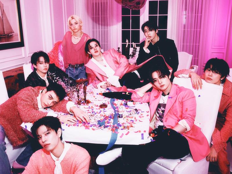 Stray Kids: The dominATE Experience