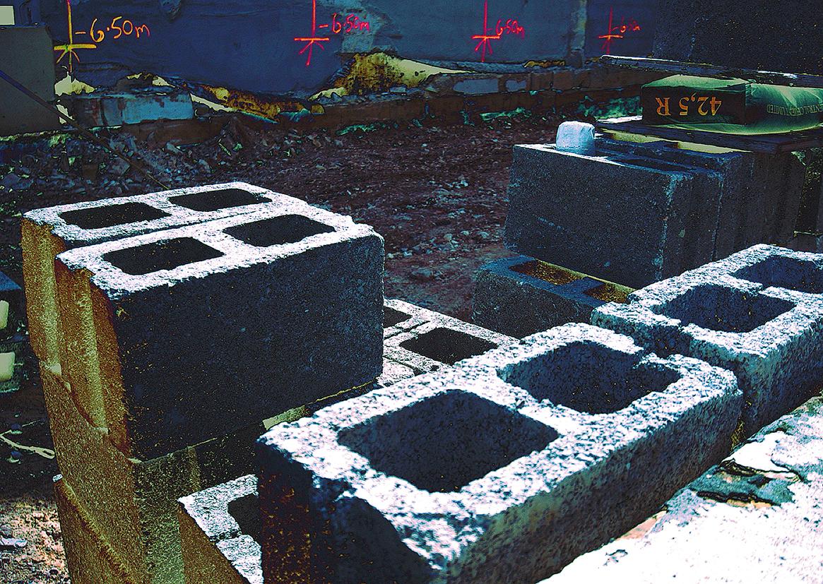 Betoonimuinasjutud. Pallase vilistlasgrupi ME-21 ühisnäitus